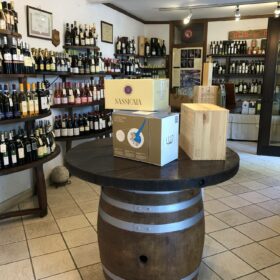 Fontana vini e olio Enoteca del Lugana Sirmione Lago di Garda - Brescia