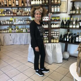 Fontana vini e olio Enoteca del Lugana Sirmione Lago di Garda - Brescia