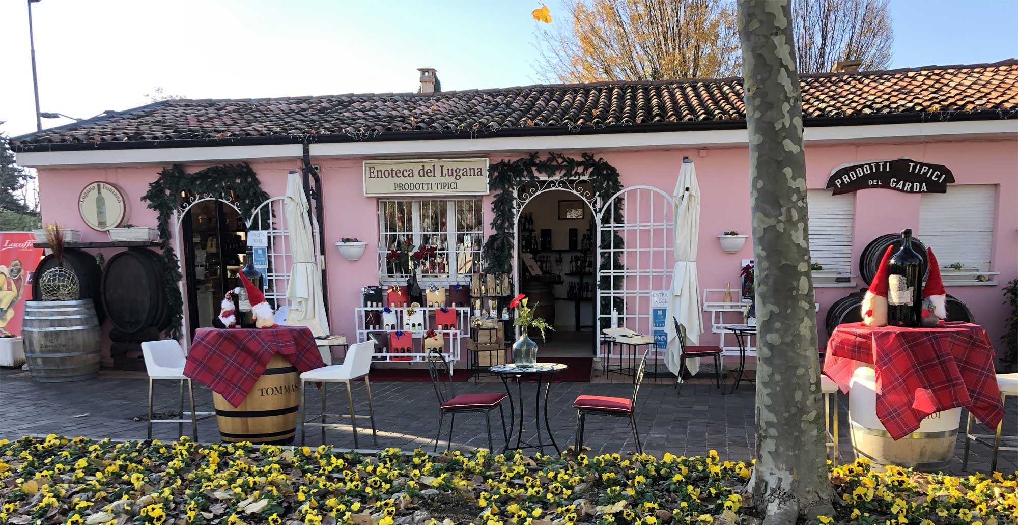 Fontana vini e olio Enoteca del Lugana Sirmione Lago di Garda - Brescia